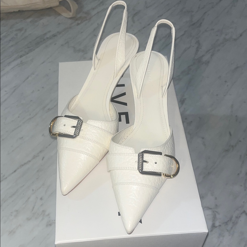 Givenchy White Box with Black Logo - Picture 15 of 16